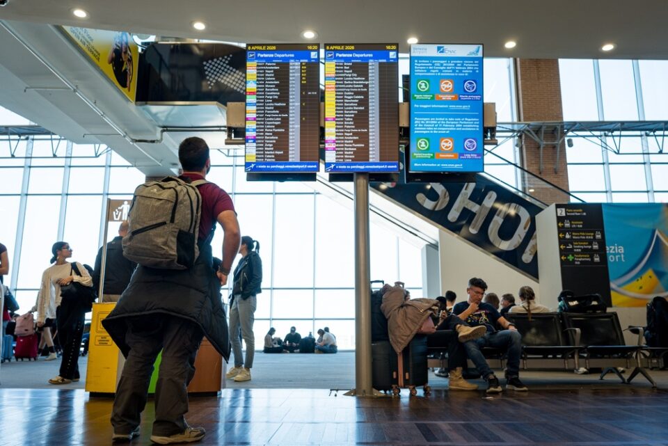 Στη σκιά της ενεργειακής κρίσης τα αεροπορικά ταξίδια στην Ευρώπη-2