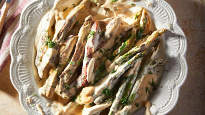 τηγανιά-με-μοσχαράκι-και-σπαράγγια-564187720