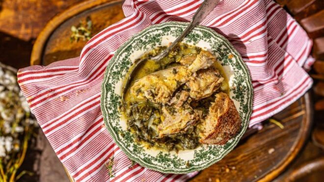 το-πολίτικο-αρνάκι-καπαμάς-ένας-ύμνος-564195604