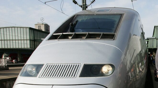 γαλλία-σύγκρουση-tgv-με-φορτηγό-νεκρός-564164497