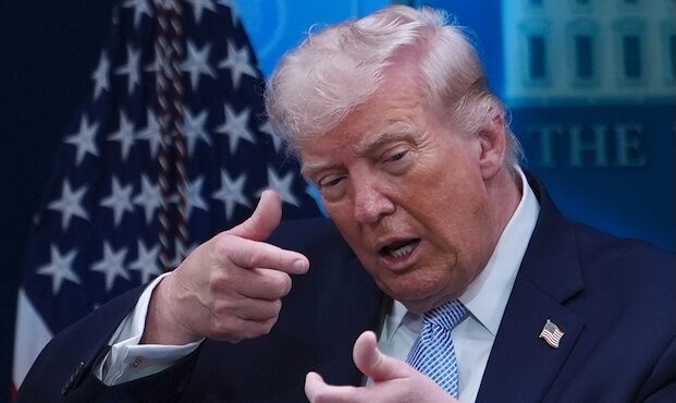 οι-μεταπτώσεις-του-τραμπ-και-η-άμπωτη-564167392