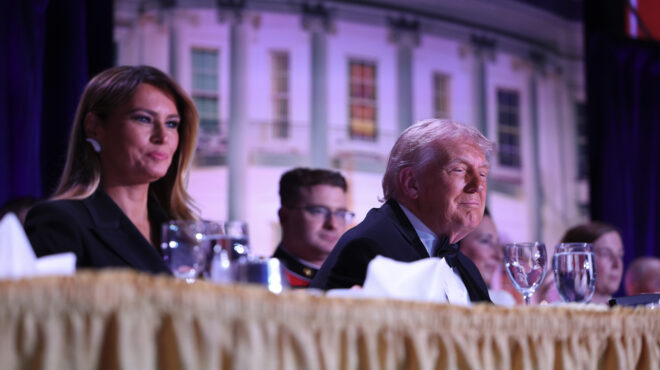 ο-τραμπ-ζητά-να-απολυθεί-ο-κίμελ-μετά-απ-564197032