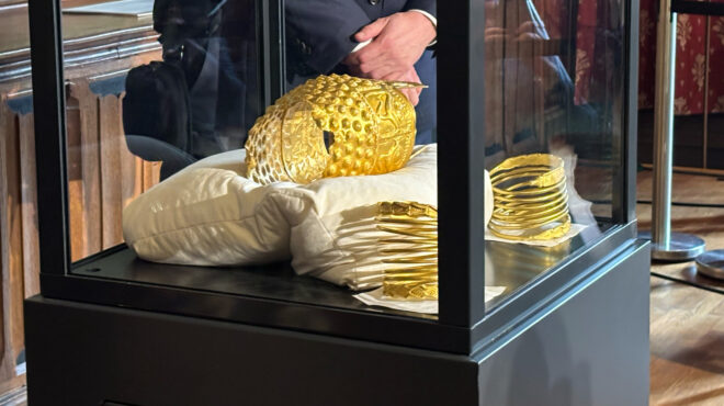 ολλανδία-βρέθηκαν-αρχαιολογικοί-θησ-564156883