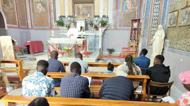 λέσβος-αναστάσιμη-θεία-λειτουργία-στ-564172672