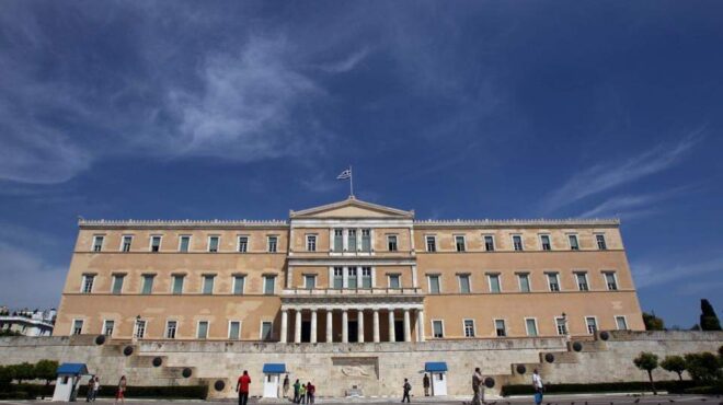 μπλόκο-στην-εξεταστική-με-απούσα-την-α-564241903