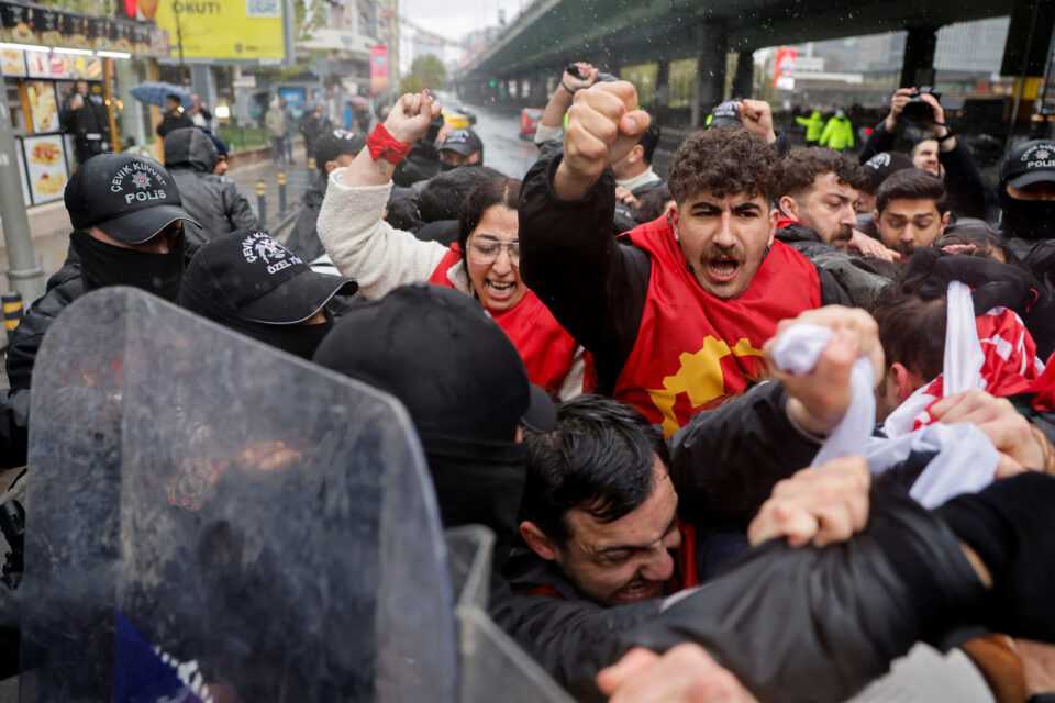 Κωνσταντινούπουλη: Πρωτομαγιά με ένταση, επεισόδια και εκατοντάδες προσαγωγές-1