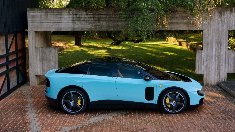 Η Ferrari λάνσαρε το πρώτο της ηλεκτρικό μοντέλο – Πενταθέσιο, αξίας 550.000 ευρώ-1