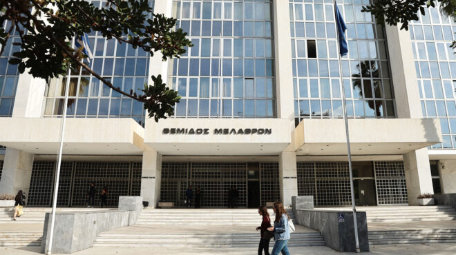 το-παρασκήνιο-της-ανανέωσης-των-ευρωπ-564221554