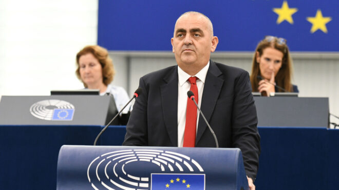 φρ-μπελέρης-για-γενοκτονία-ποντίων-πρ-564239929