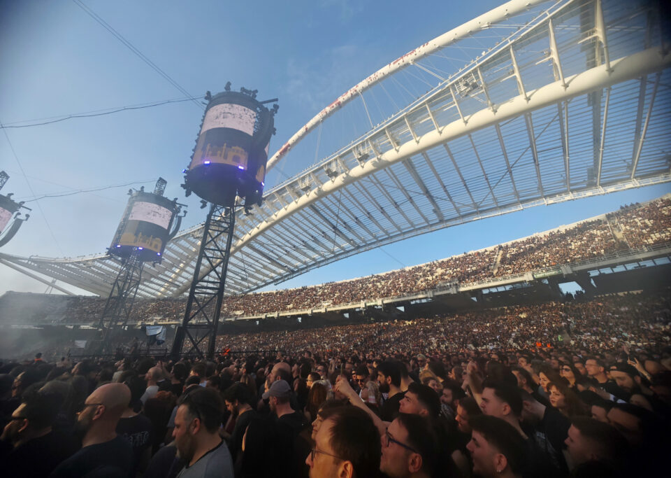 Oι Metallica ξεσήκωσαν το κατάμεστο ΟΑΚΑ (εικόνες & βίντεο)-10