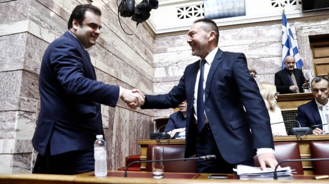 nai-apo-ti-voyli-se-triti-thiteia-stoyrnara-stin-tte-564246559