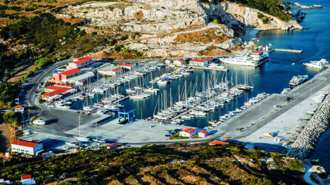 ενισχύει-την-παρουσία-της-σε-ναυτιλία-564254536