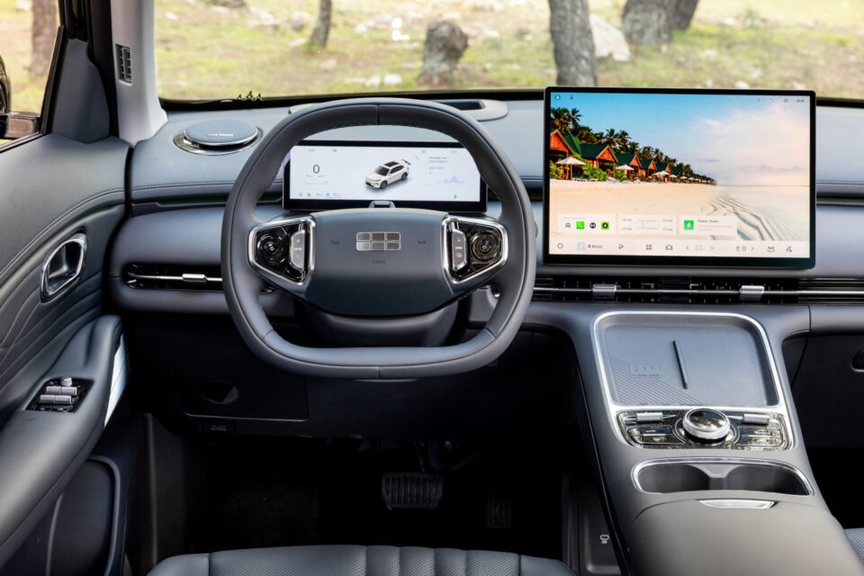 Geely Starray EM-i vs BYD Sealion 5 DM-i: Στον αστερισμό των plug-in υβριδικών-6