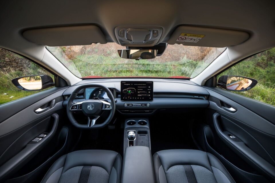 Συγκρίνουμε το Hyundai Kona Electric με το MGS5 EV-5