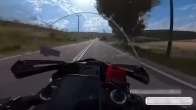 οδηγός-μηχανής-έτρεχε-με-240χλμ-ώρα-τον-564205618