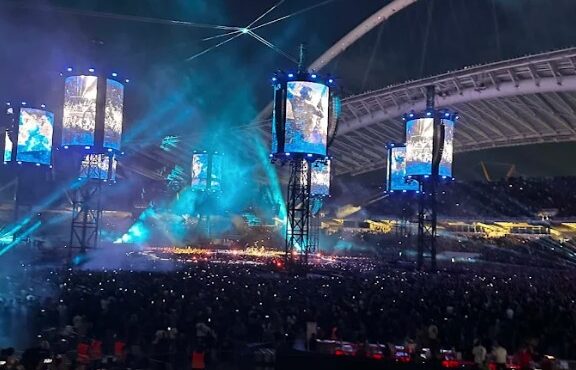oι-metallica-έπαιξαν-ζορμπά-και-τρύπες-στο-οα-564218890
