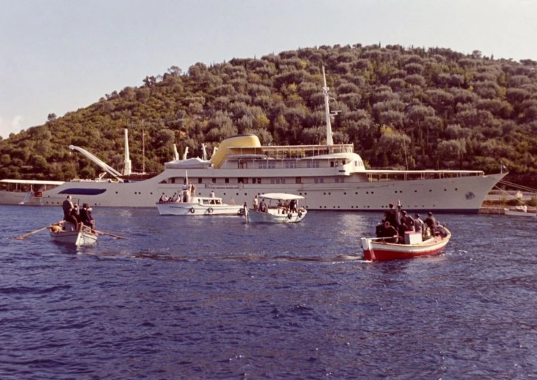 Πωλητήριο στο θρυλικό γιοτ του Ωνάση σε… τιμή ευκαιρίας-1
