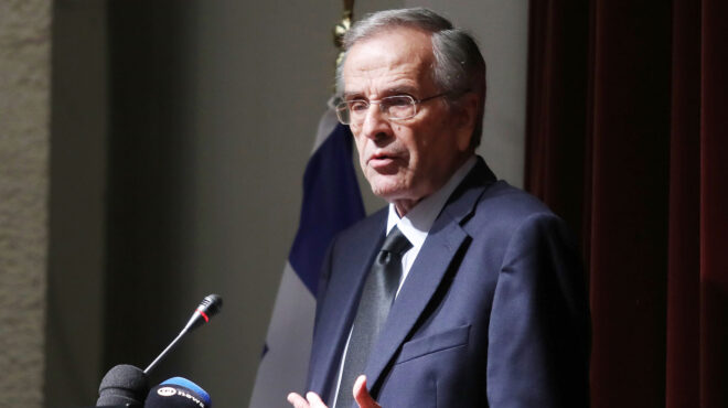 θεωρείο-κόμμα-στην-επέτειο-της-αλωσης-564241294