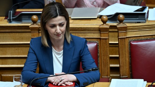 στο-νοσοκομείο-η-ειρήνη-αγαπηδάκη-έπε-564242188
