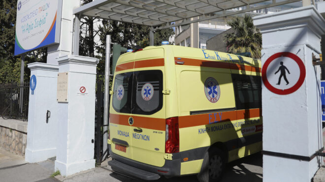 αίγινα-μωρό-21-μηνών-πνίγηκε-τρώγοντας-564211108