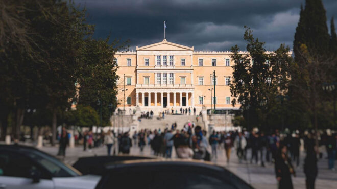 δημοσκόπηση-ανακατεύουν-την-τράπουλ-564214333