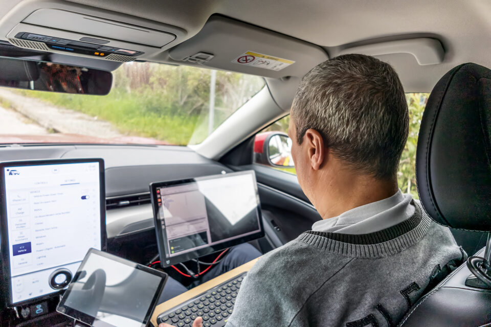 Αυτοκίνητα χωρίς οδηγό; Eνα ελληνικό ερευνητικό πρόγραμμα λέει «ναι»-3