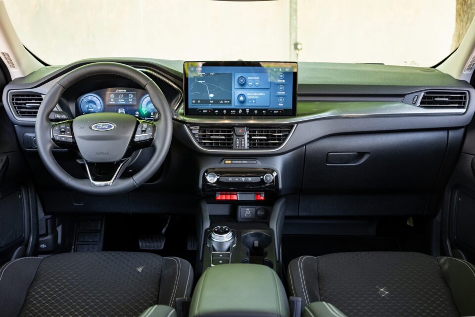 Δοκιμή: Πλήρως υβριδικό Ford Kuga με 180 ίππους-2