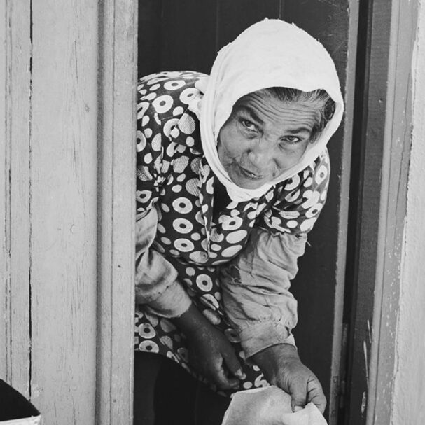 δεν-μπορώ-να-κοιτάζω-τη-θάλασσα-γιατί-564215869