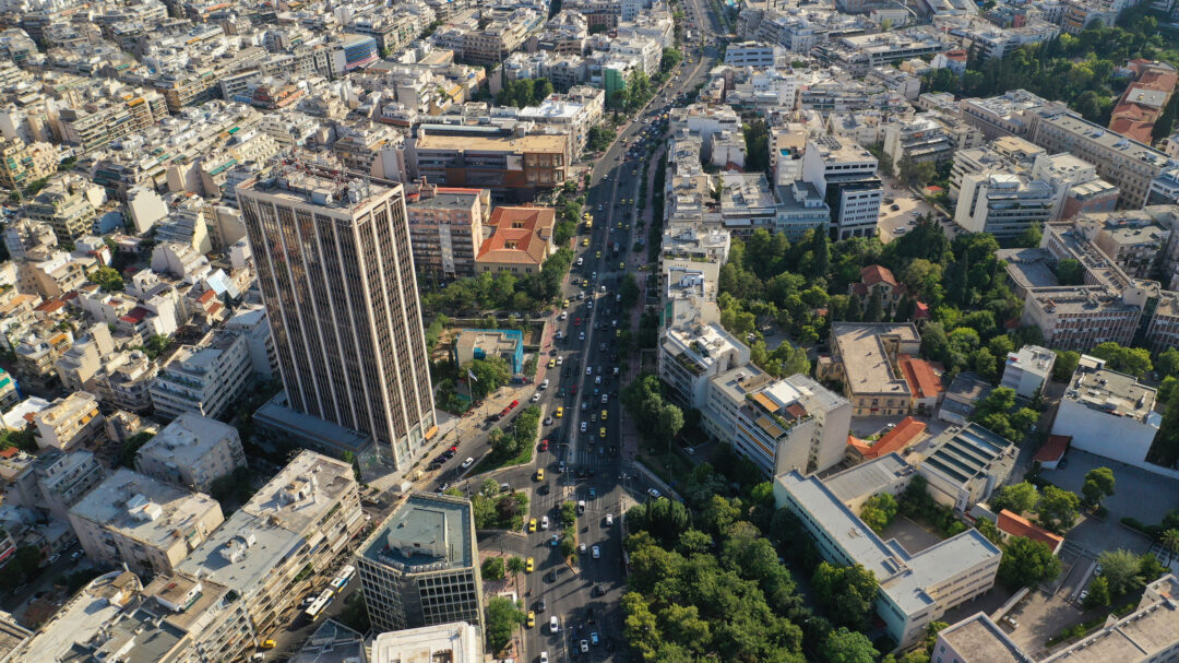 εκθεση-του-δντ-τα-ελληνικά-παράδοξα-στ-564253657