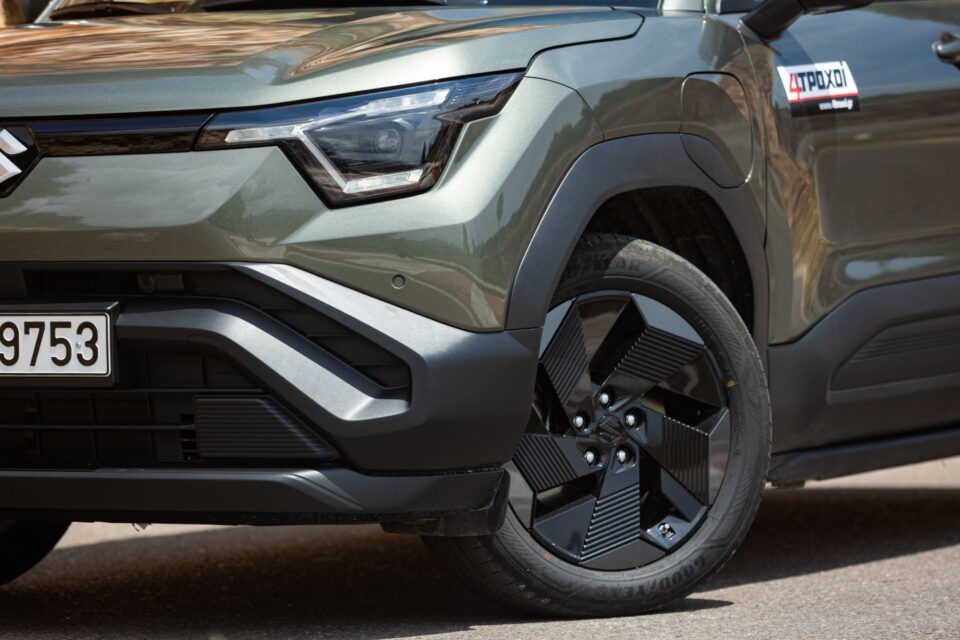 Δοκιμή Suzuki e Vitara: Σε ηλεκτρικά μονοπάτια-3