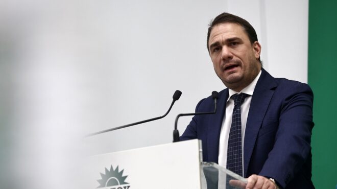 πασοκ-η-μείωση-των-ωρών-εργασίας-μπορ-564203587