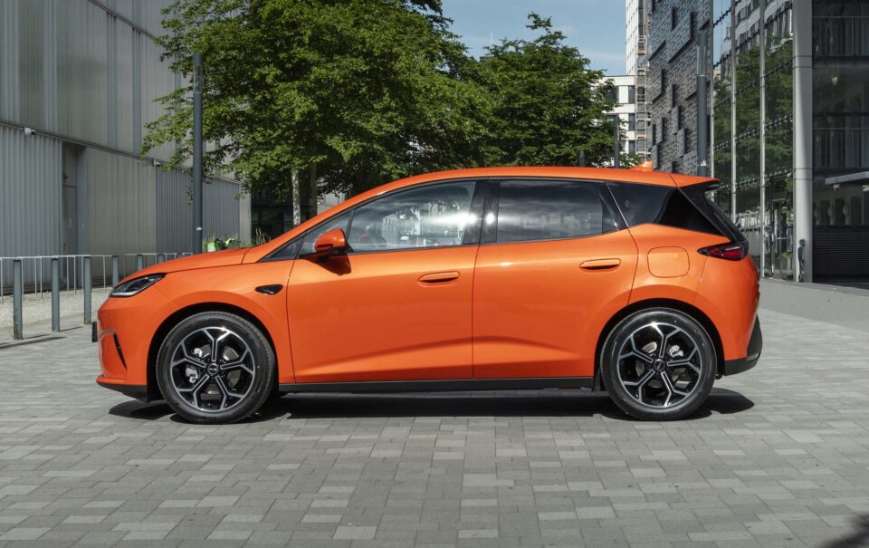 Οδηγούμε το νέο BYD Dolphin G DM-i στη Γερμανία-5