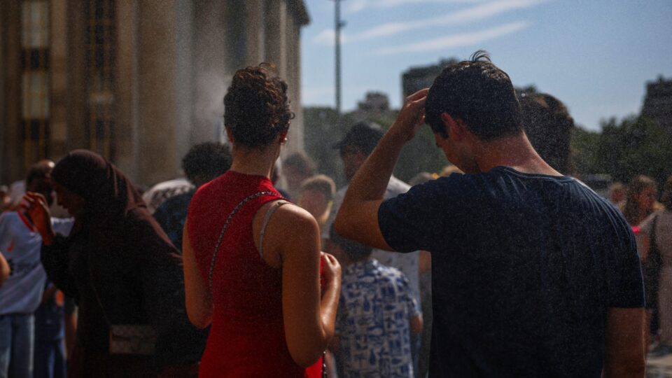 Σε κλοιό ζέστης η Ευρώπη – Τρεις νεκροί στη Γαλλία λόγω καύσωνα-2