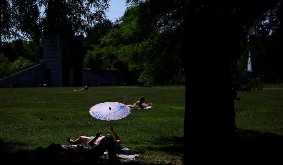 Δεύτερο κύμα καύσωνα στη Γαλλία – Aνω των 40°C η θερμοκρασία-1