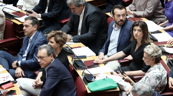 συριζα-πρόσω-ολοταχώς-για-σύγκρουση-λ-564266707