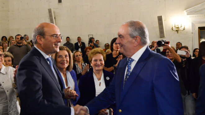 θεωρείο-τετ-α-τετ-χατζηδάκη-με-καραμαν-564298228