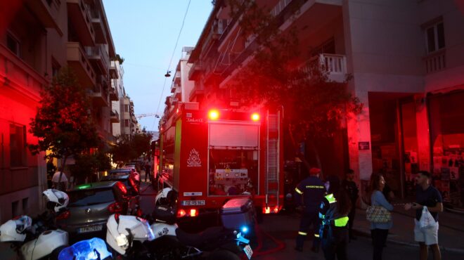 κολωνάκι-φωτιά-σε-υπόγεια-αποθήκη-κατ-564261223