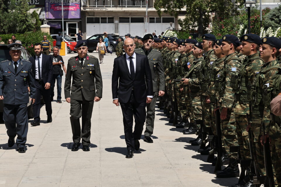 Κόρινθος: Το τελευταίο «αντίο» στον Νίκο Ταγαρά, παρουσία του Κυρ. Μητσοτάκη-3