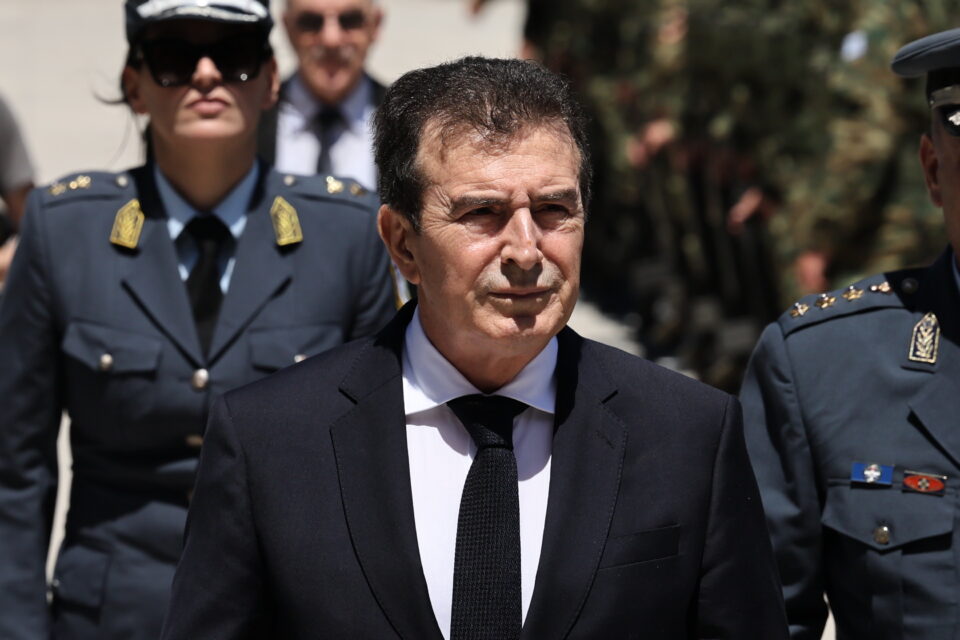 Κόρινθος: Το τελευταίο «αντίο» στον Νίκο Ταγαρά, παρουσία του Κυρ. Μητσοτάκη-5