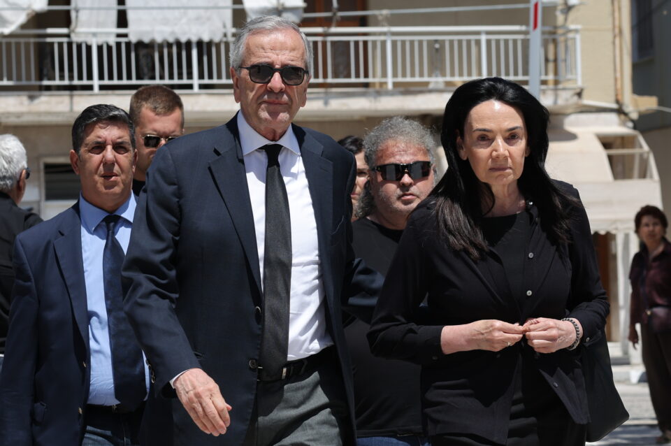 Κόρινθος: Το τελευταίο «αντίο» στον Νίκο Ταγαρά, παρουσία του Κυρ. Μητσοτάκη-4