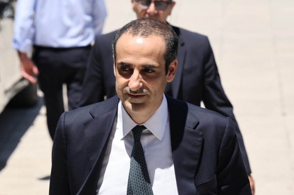 Κόρινθος: Το τελευταίο «αντίο» στον Νίκο Ταγαρά, παρουσία του Κυρ. Μητσοτάκη-7