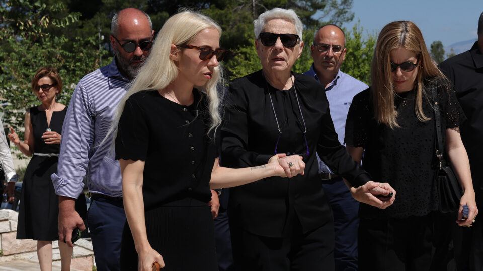 Τελευταίο αντίο στον Γιώργο Σουφλιά [φωτογραφίες]-3