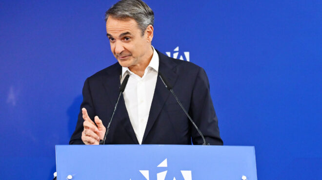 μητσοτάκης-μία-και-μόνη-η-κυριακή-των-564277495