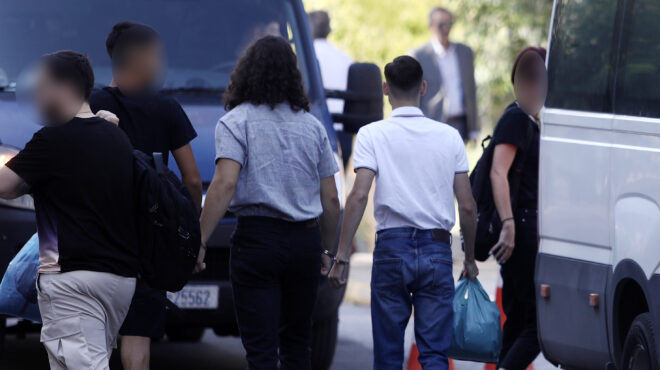 καλλιθέα-αρχισε-να-τον-καταδιώκει-το-564314677