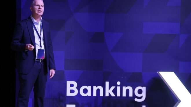 επένδυση-1-δισ-έως-το-2028-από-eurobank-στην-τεχνολ-564315985
