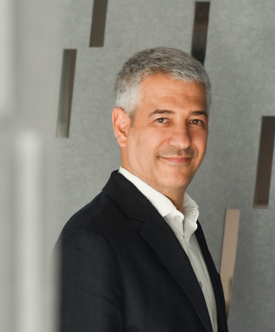 ΔΕΗ και Vodafone Ελλάδας διερευνούν τη δυνατότητα να ενώσουν τις δυνάμεις τους στις οπτικές ίνες-1
