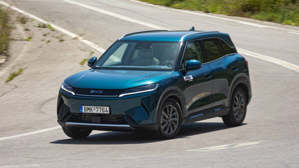 Δοκιμή BYD Atto 2 DM-i: Plug-in υβριδικό SUV με μεγάλες βλέψεις-5