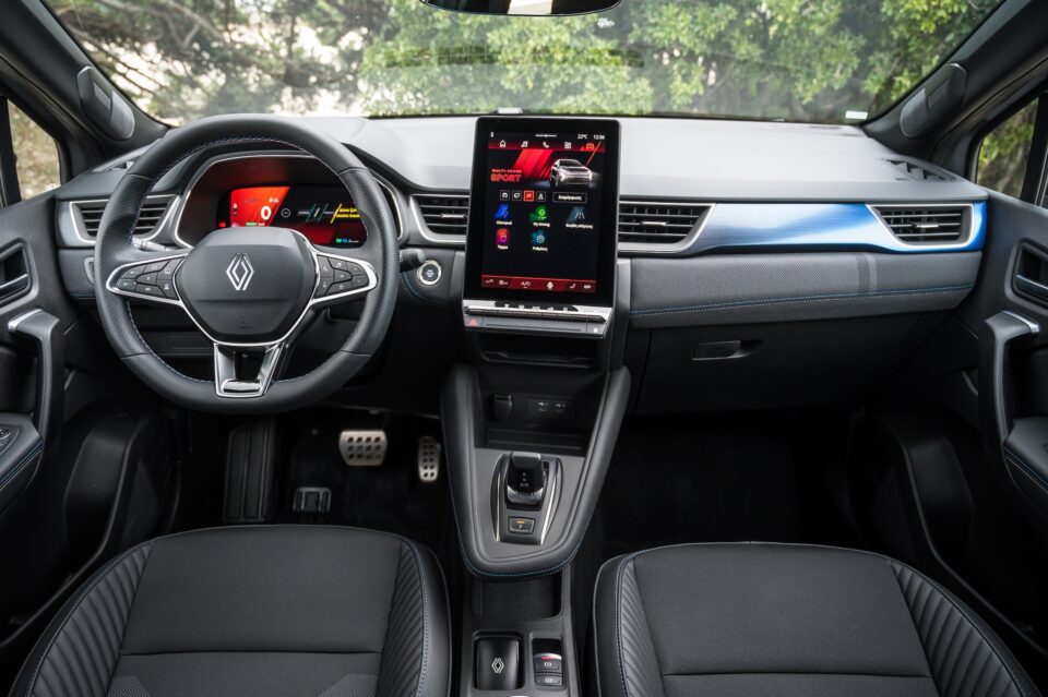 Υβριδικό δίλημμα: Hyundai Kona Hybrid vs Renault Symbioz E-Tech 160-10