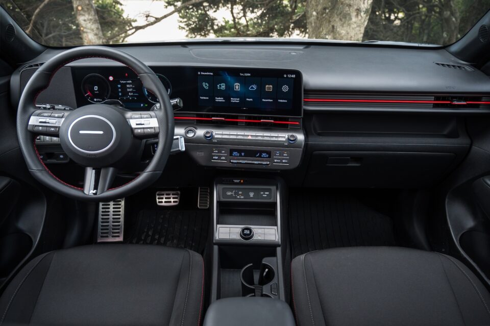 Υβριδικό δίλημμα: Hyundai Kona Hybrid vs Renault Symbioz E-Tech 160-11