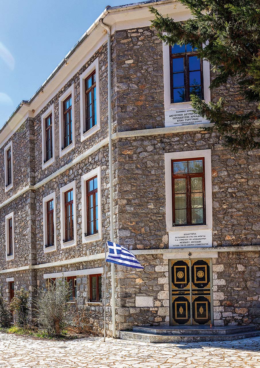 Στη Στεμνίτσα το ασήμι γίνεται τέχνη-4
